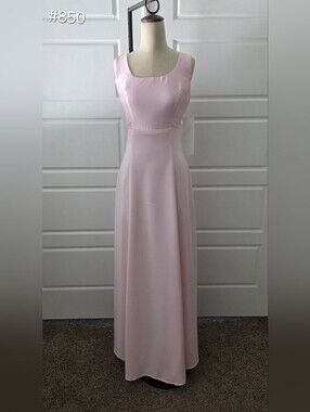 Simple Pink Sleeveless Maxi Dress with Scoop Neck